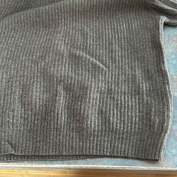 Cabela’s Lambswool brown Crewneck Sweater Lg - Picture 7 of 8